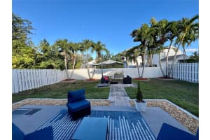 1975 NW 191 Ave, Pembroke Pines, FL 33029 Sold 05/15/25