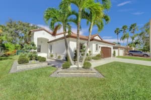 16255 SW 2nd Dr, Pembroke Pines, FL 33027 - MLS#F10486176