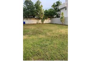 2735 32nd Avenue, Miami, FL 33133 - MLS#F10486197