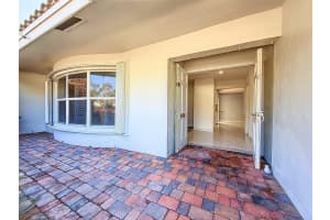 2880 NE 45th St, Lighthouse Point, FL 33064 Sold 04/17/25