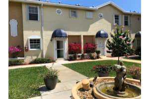 209 Waterside Dr 209, Hypoluxo