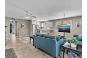 325 Durham J 325, Deerfield Beach, FL 33442 Sold 05/23/25