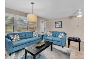 325 Durham J 325, Deerfield Beach, FL 33442 Sold 05/23/25