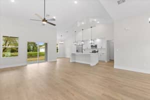 8655 95th Avenue, Vero Beach, FL 32967 Sold 04/01/25