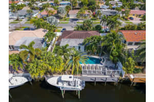 269 SE 3rd Ave, Pompano Beach, FL 33060 Sold 04/16/25