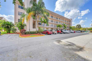 2606 NW 104th Avenue 303, Sunrise, FL 33322 - MLS#F10486438