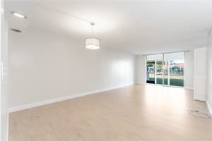 9523 S Hollybrook Lake Dr 107, Pembroke Pines, FL 33025 - MLS#F10486465