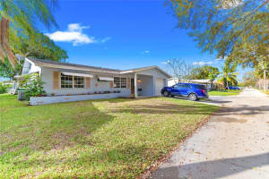 2404 NW 55th St, Fort Lauderdale, FL 33309 Sold 05/21/25