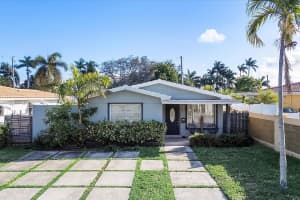 1322 Johnson St, Hollywood