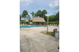 10843 Nw 8th St 10843, Pembroke Pines