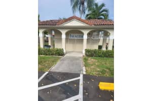 10843 NW 8th St 10843, Pembroke Pines, FL 33026 - MLS#F10486552