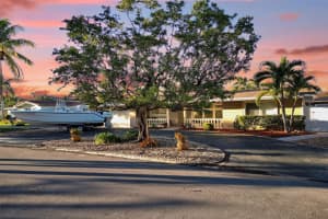 2585 3rd Street, Pompano Beach, FL 33062 - MLS#F10486580