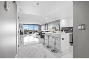 3520 Oaks Way 910, Pompano Beach, FL 33069 Sold 05/27/25