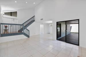 17613 NW 61st Ct, Hialeah, FL 33015 Sold 03/26/25