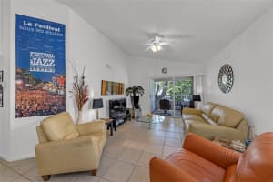 2811 N Oakland Forest Dr 202, Oakland Park, FL 33309 Sold 05/07/25