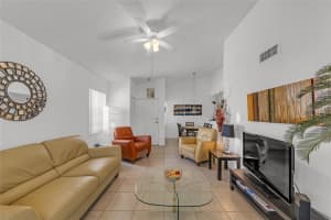 2811 N Oakland Forest Dr 202, Oakland Park, FL 33309 Sold 05/07/25