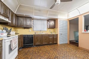 273 Jacaranda Dr 273, Plantation, FL 33324 Sold 05/20/25