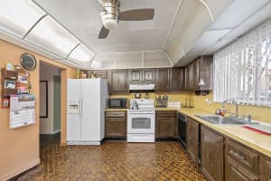 273 Jacaranda Dr 273, Plantation, FL 33324 Sold 05/20/25