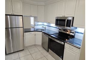 860 SE 6th Ave 206, Deerfield Beach, FL 33441 Sold 06/17/25