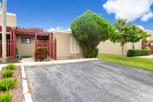 1591 W Fairway Rd 1591, Pembroke Pines, FL 33026 - MLS#F10486716