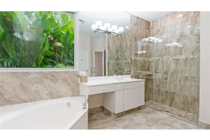 1161 W Bel Aire Dr, Pembroke Pines, FL 33027 Sold 04/30/25