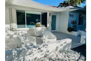 1910 NE 17th Ter, Fort Lauderdale, FL 33305 - MLS#F10486864