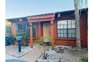 7418 Nw 33rd St, Lauderhill