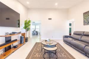 1 S Via De Casas Sur 203, Boynton Beach, FL 33426 Sold 06/30/25