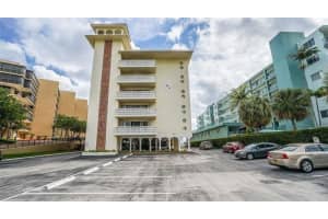 1161 Hillsboro Mile 305, Hillsboro Beach, FL 33062 - MLS#F10486946