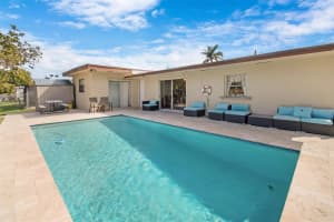 5651 SW 56th St, Davie, FL 33314 Sold 08/26/25