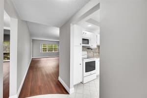 6731 Cypress Rd 305, Plantation, FL 33317 Sold 07/18/25