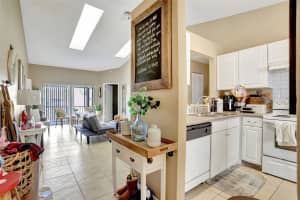 2551 56th Avenue, Lauderhill, FL 33313 - MLS#F10487097