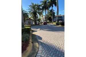 4732 NW 114th Ave 104, Doral, FL 33178 Sold 04/01/25