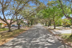 10414 Bermuda Dr, Cooper City, FL 33026 Sold 03/31/25