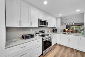 2981 N Nob Hill Rd 306, Sunrise, FL 33322 - MLS#F10487146