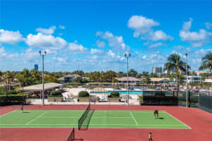 1985 Ocean Drive, Hallandale Beach, FL 33009 - MLS#F10487196