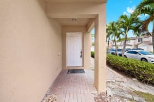 7155 SIENNA RIDGE DR, Fort Lauderdale, FL 33319 Sold 03/25/25