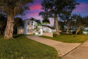 1125 W Cypress Dr, Pompano Beach, FL 33069 Sold 04/04/25
