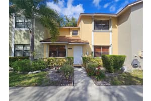 5343 Gate Lake Rd 5343, Tamarac, FL 33319 Sold 04/17/25