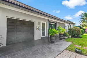 4780 NE 7th Ave, Oakland Park, FL 33334 Sold 05/08/25