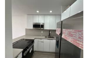 9061 Sunrise Lakes Blvd 212, Sunrise, FL 33322 Sold 12/18/25