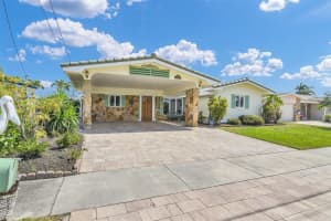 818 Argonaut Isle, Dania Beach, FL 33004 - MLS#F10487362