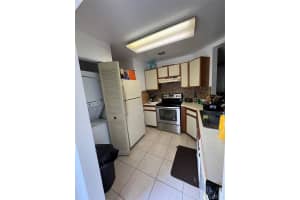 3429 NW 44th St 102, Lauderdale Lakes, FL 33309 - MLS#F10487399