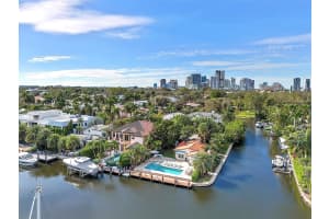 4 S Gordon Rd Fort Lauderdale, FL 33301 - Off Market