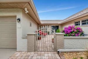 10265 Greentrail Dr N, Boynton Beach, FL 33436 - MLS#F10487589