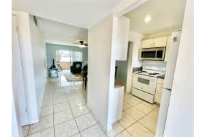9010 Sunrise Lakes Blvd 305, Sunrise, FL 33322 Sold 04/15/25