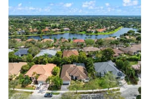 2694 Meadowood Ct, Weston, FL 33332 Sold 04/17/25