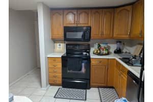 4314 NW 9th Ave 4-2B, Pompano Beach, FL 33064 Sold 10/22/25