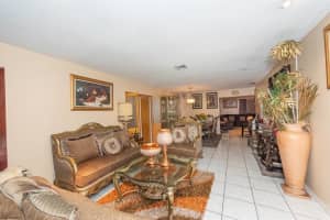 5414 SW 22nd St, West Park, FL 33023 Sold 07/16/25