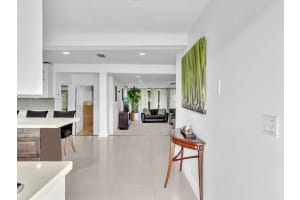5901 W Broward Blvd, Plantation, FL 33317 - MLS#F10487938